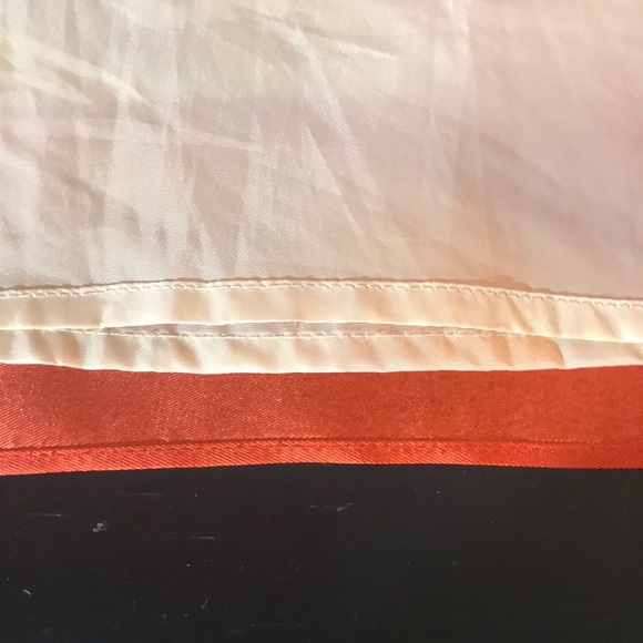 Almost New 8 P Part Silk Banana Republic Skirt 🌟 - Picture 6 of 6